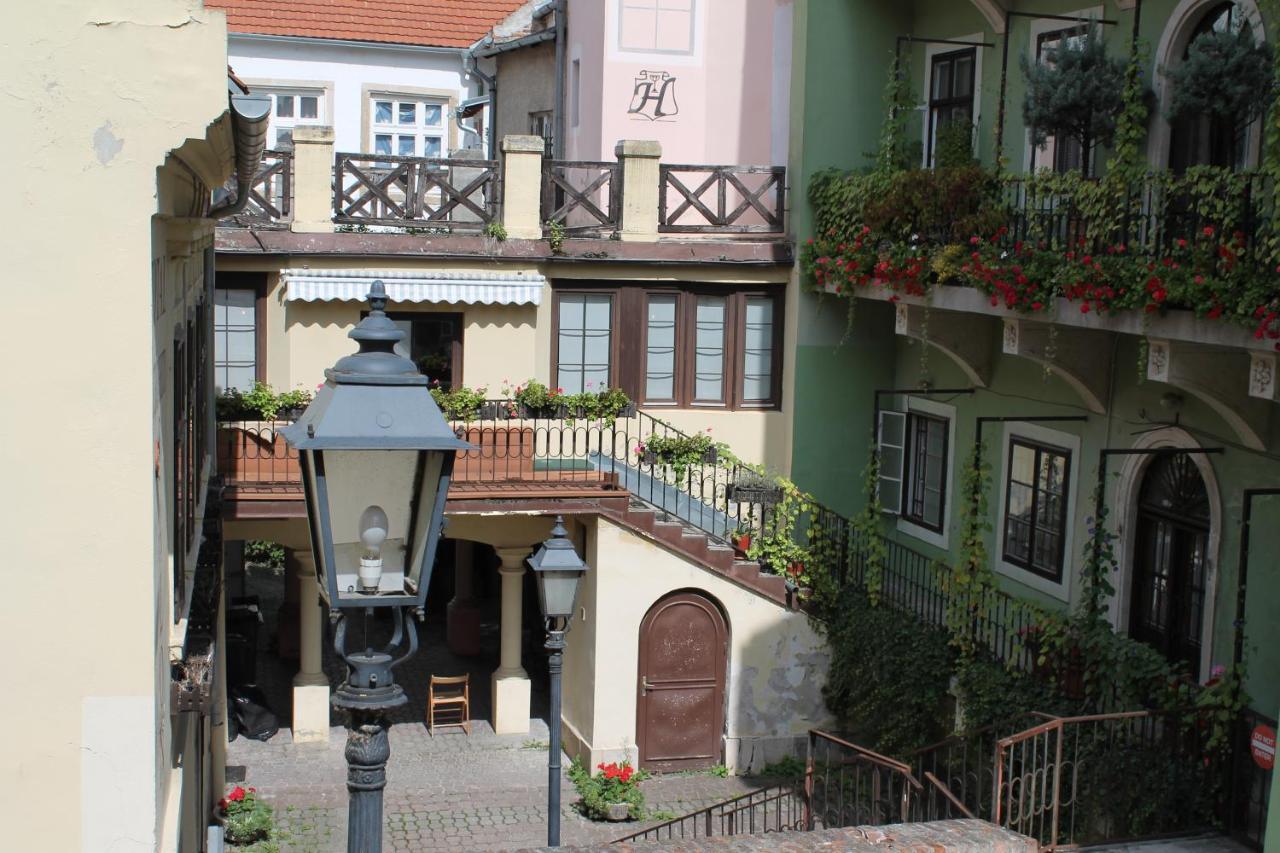 Zwinger Apartman Sopron Zewnętrze zdjęcie